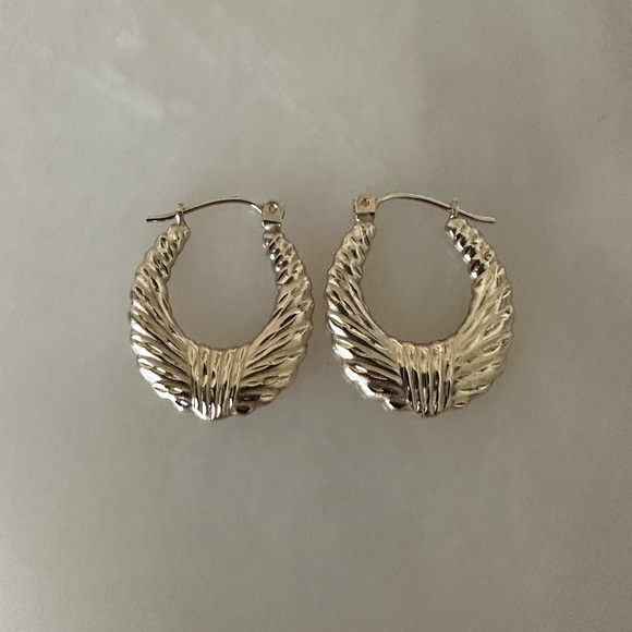 10k Solid Gold Hoop Earrings - Picture 15 of 15